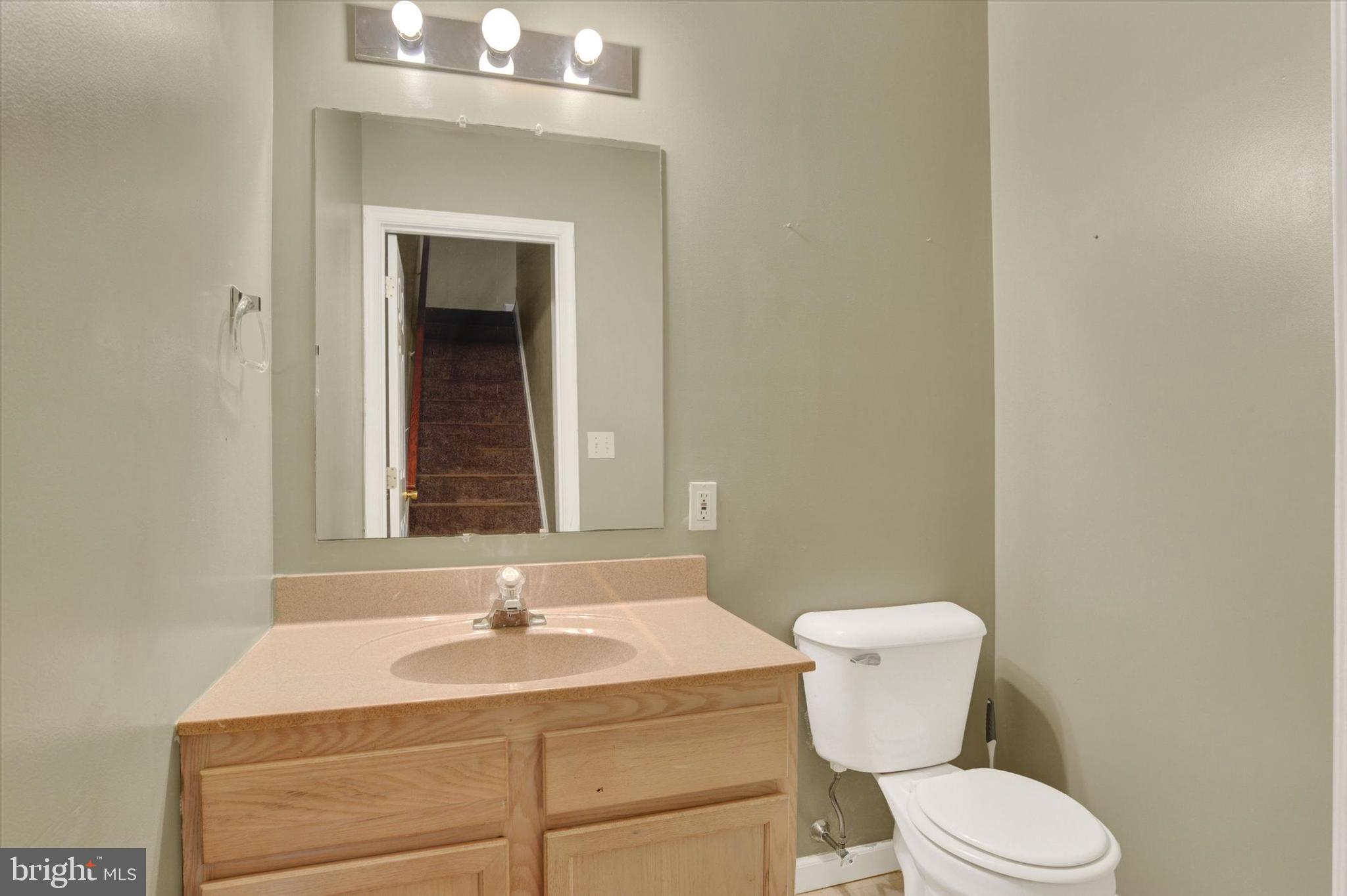 WOODED POND - Residential