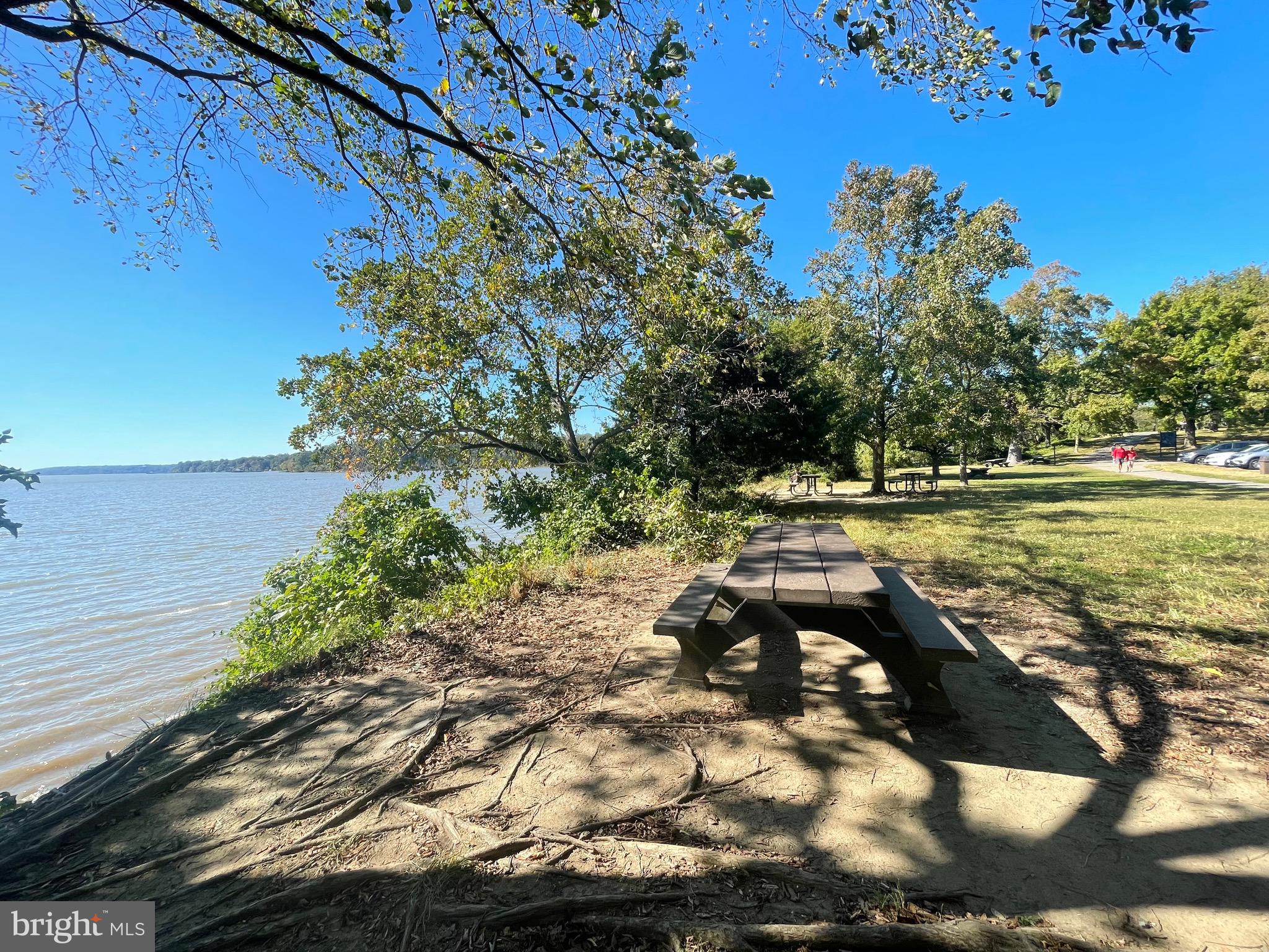 PLANTATION ESTATES - Residential