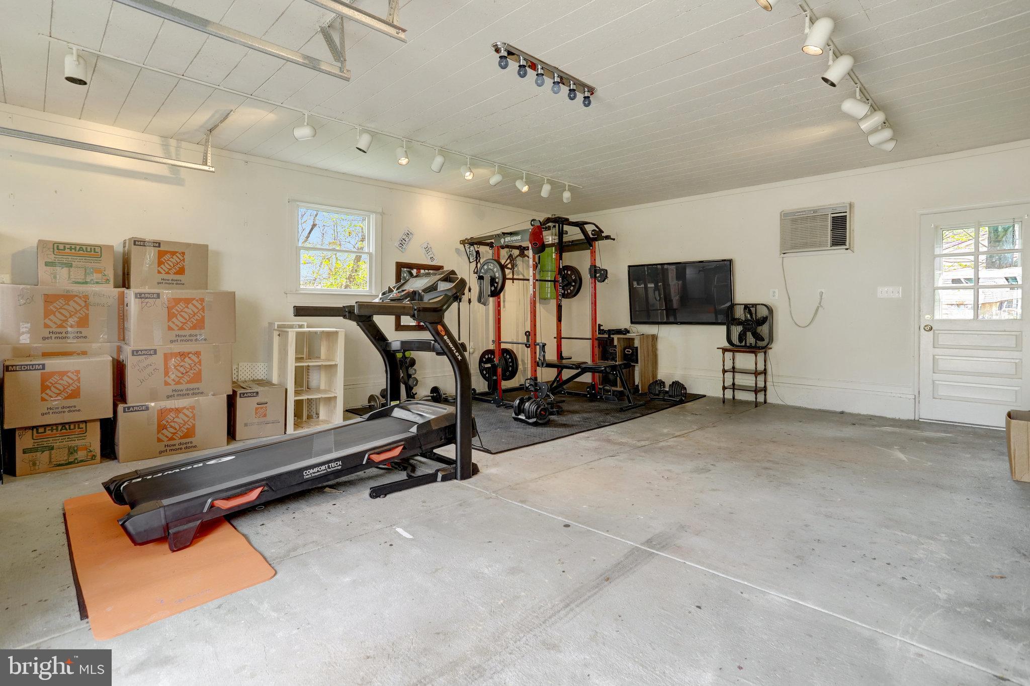 PLANTATION ESTATES - Residential