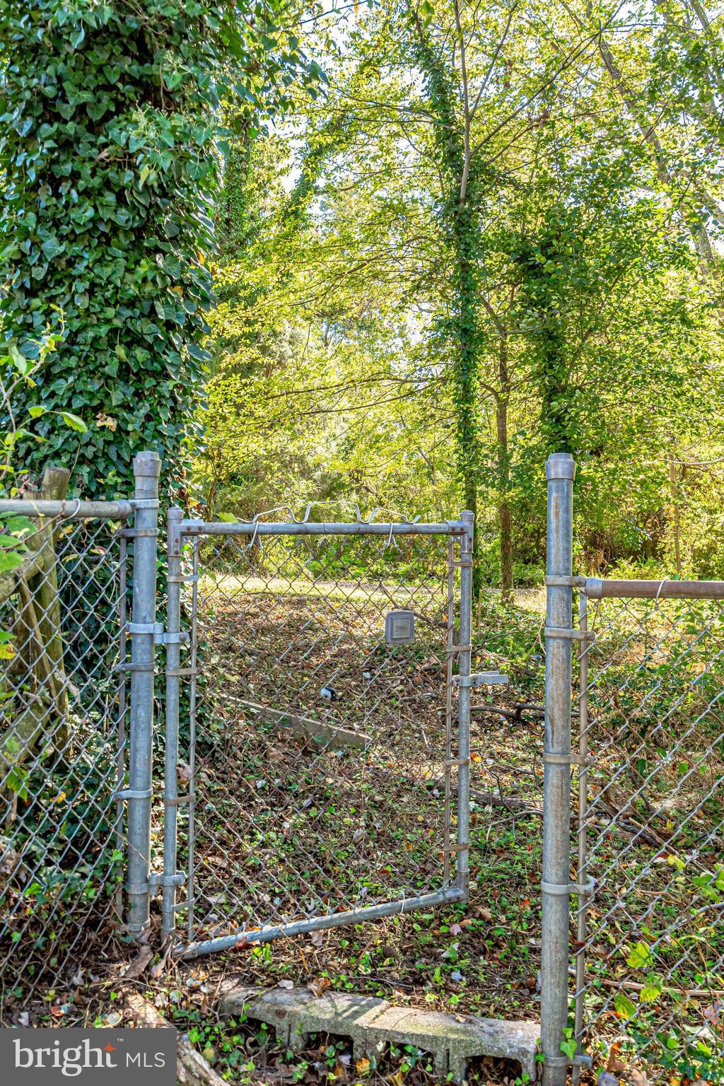 PLANTATION ESTATES - Residential