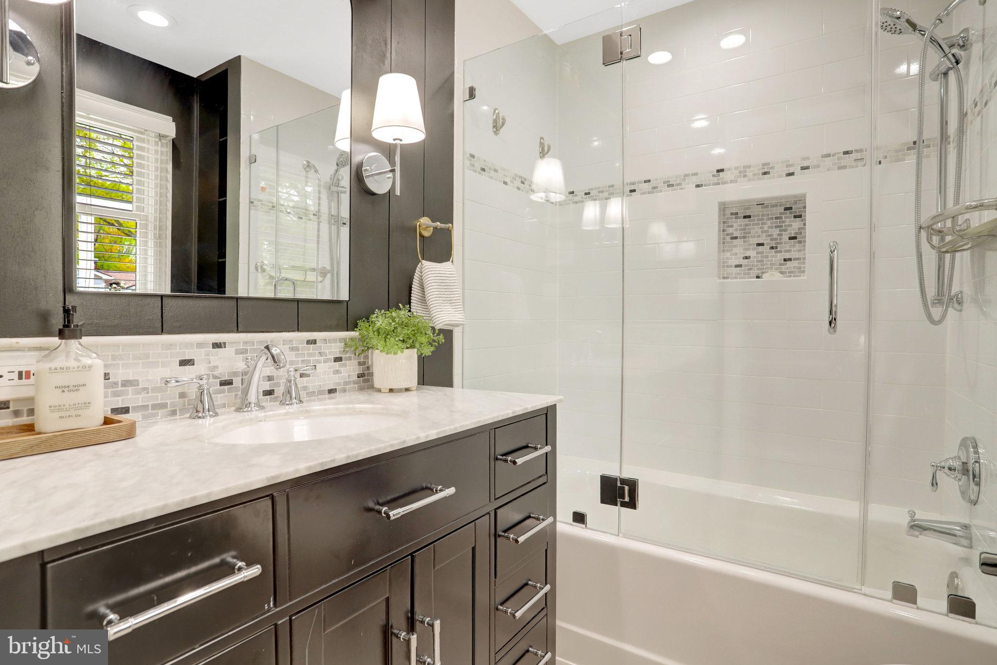 PLANTATION ESTATES - Residential