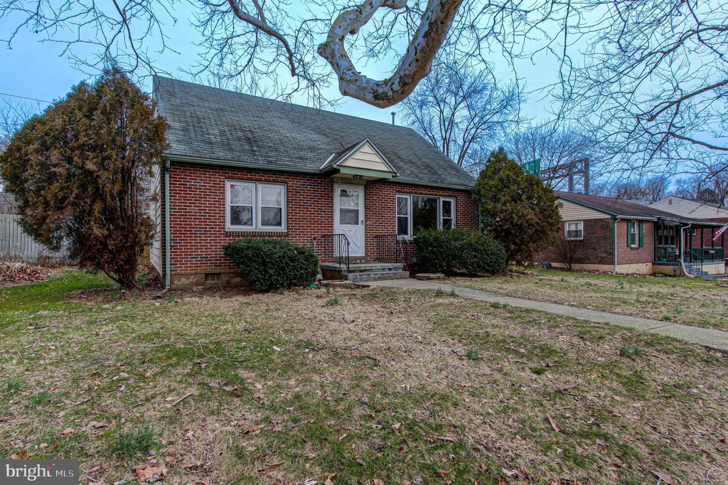 Photo of 1017 CENTER AVE, LANCASTER, PA 17601 (MLS # PALA2030446)