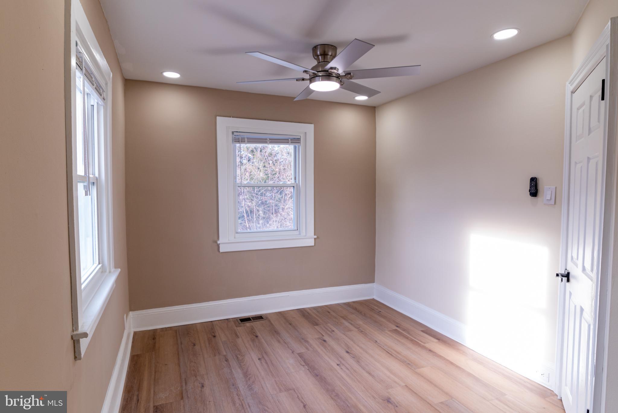 FOX CHASE - Residential