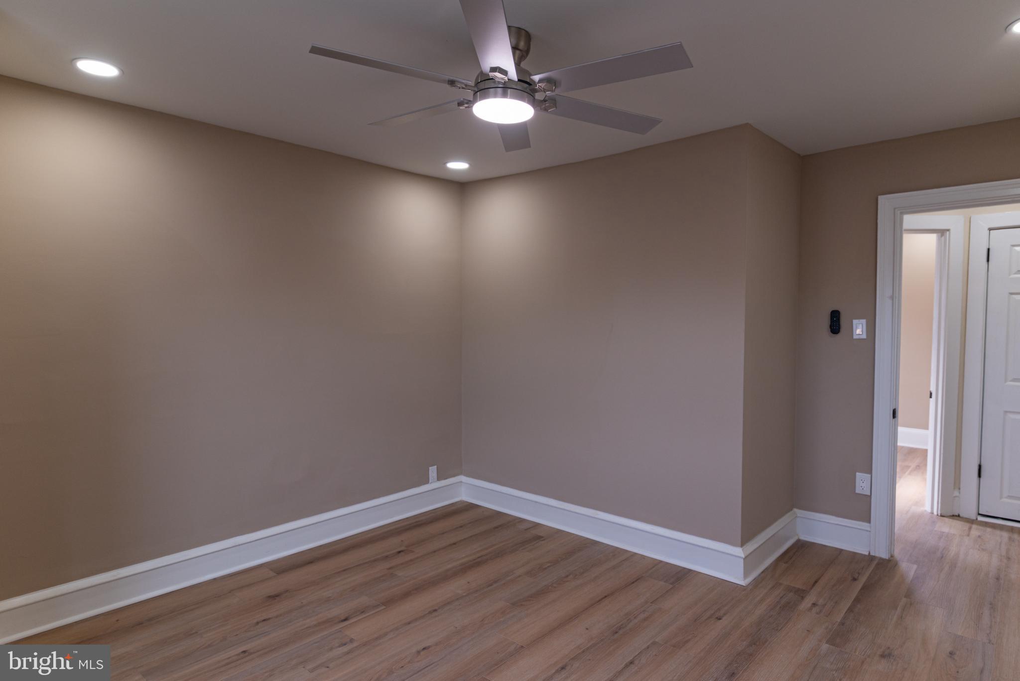 FOX CHASE - Residential