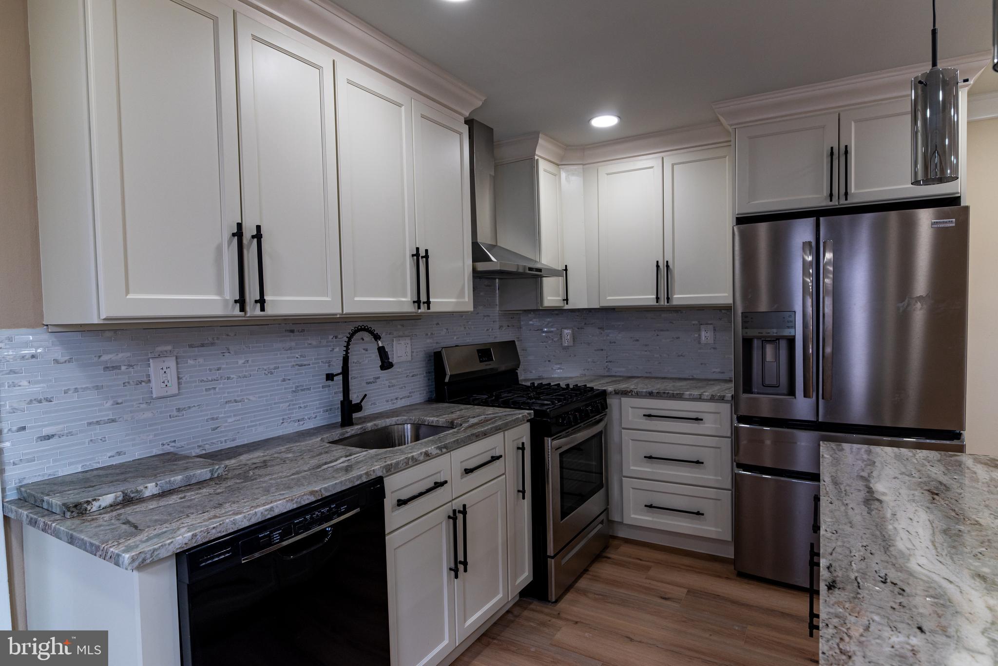 FOX CHASE - Residential