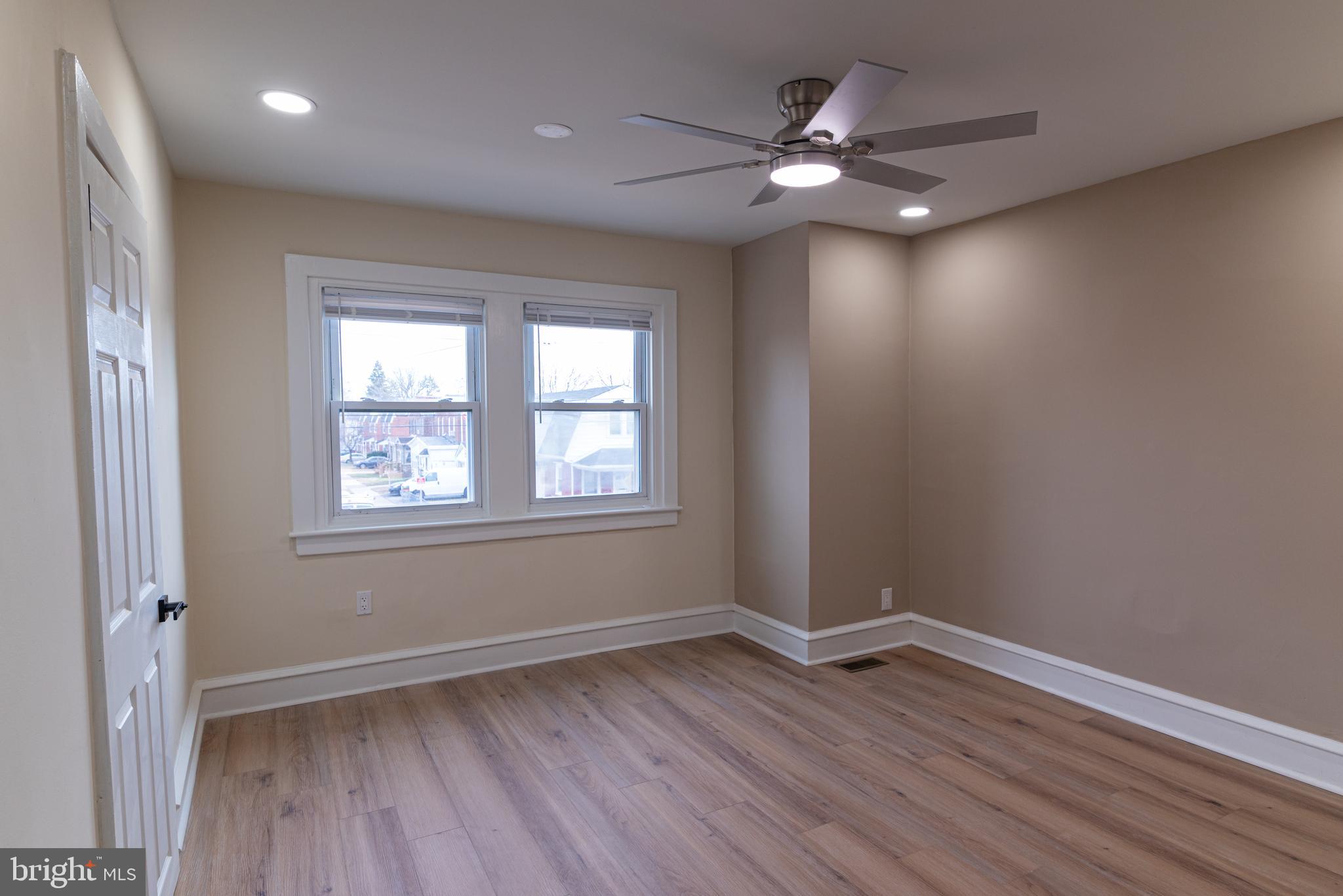 FOX CHASE - Residential