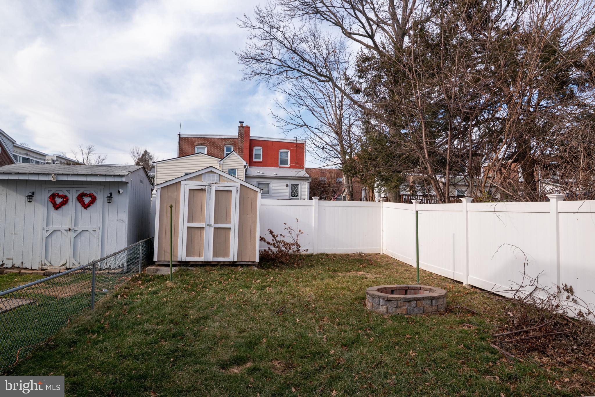 FOX CHASE - Residential