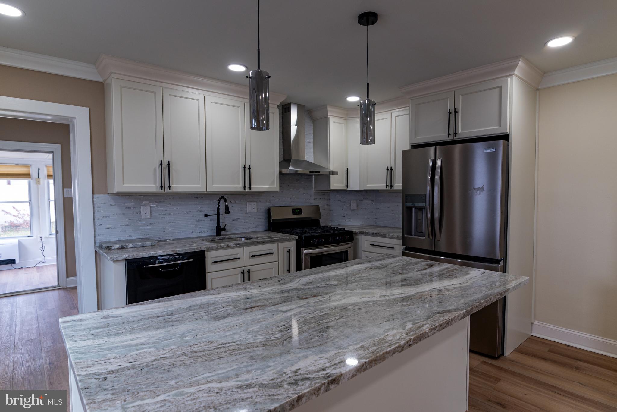 FOX CHASE - Residential