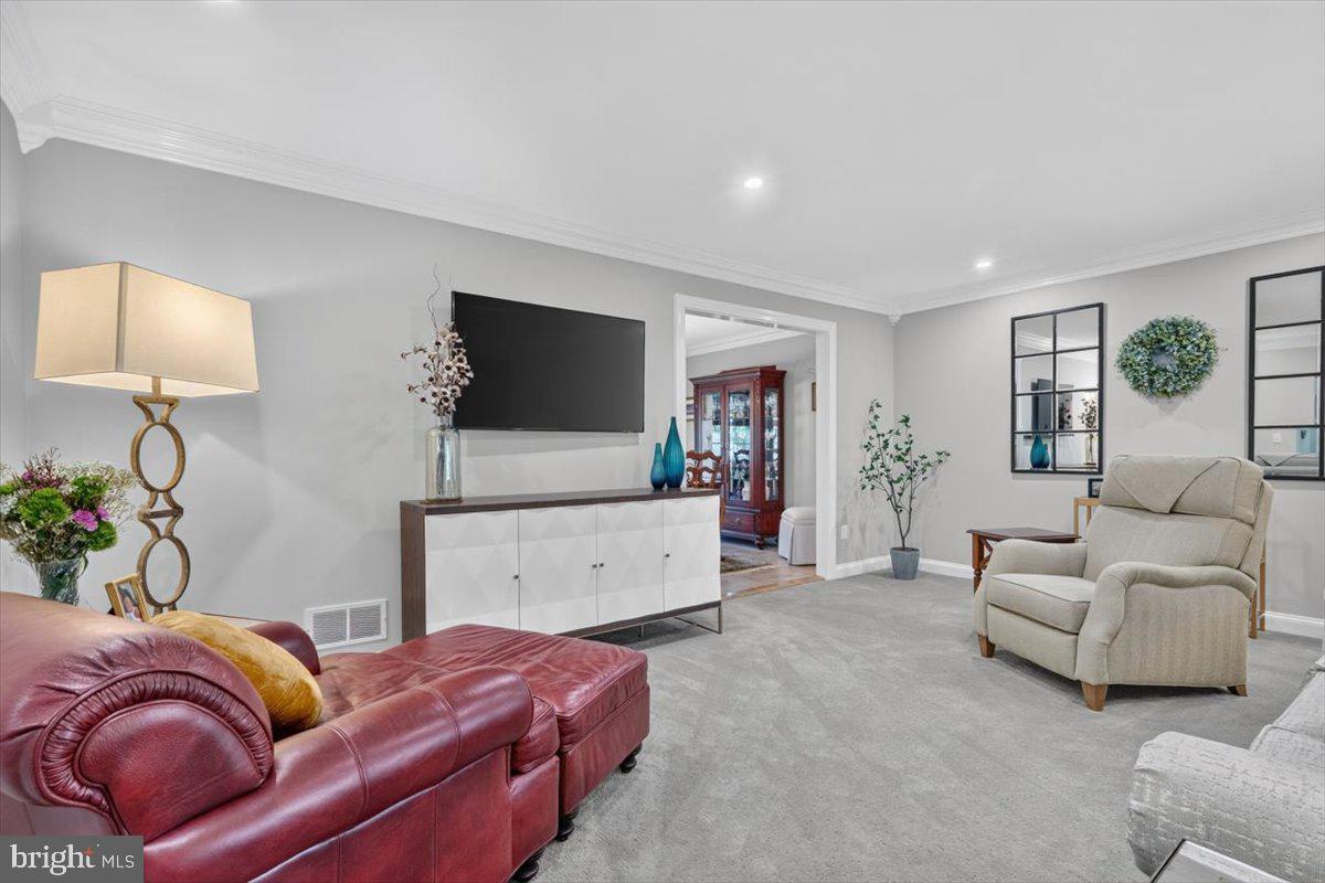 67 LYNWOOD DRIVE