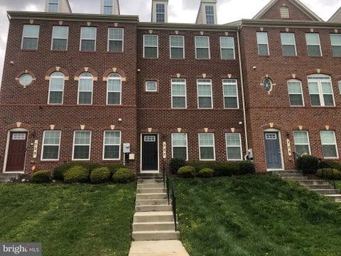 Townhouse For Rent - 707 Addison Road<br/> Prince Georges County, CAPITOL HEIGHTS, MD 20743