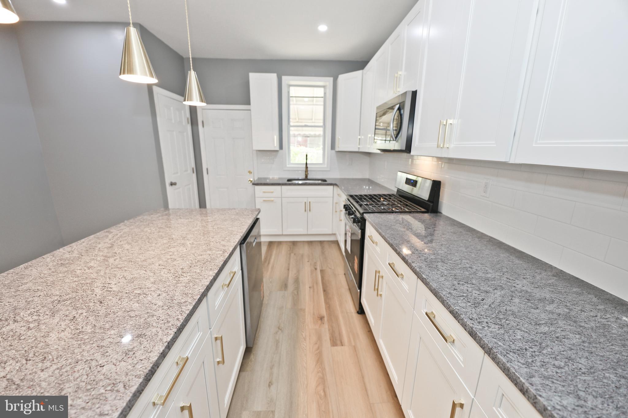 UNIVERSITY CITY - Residential