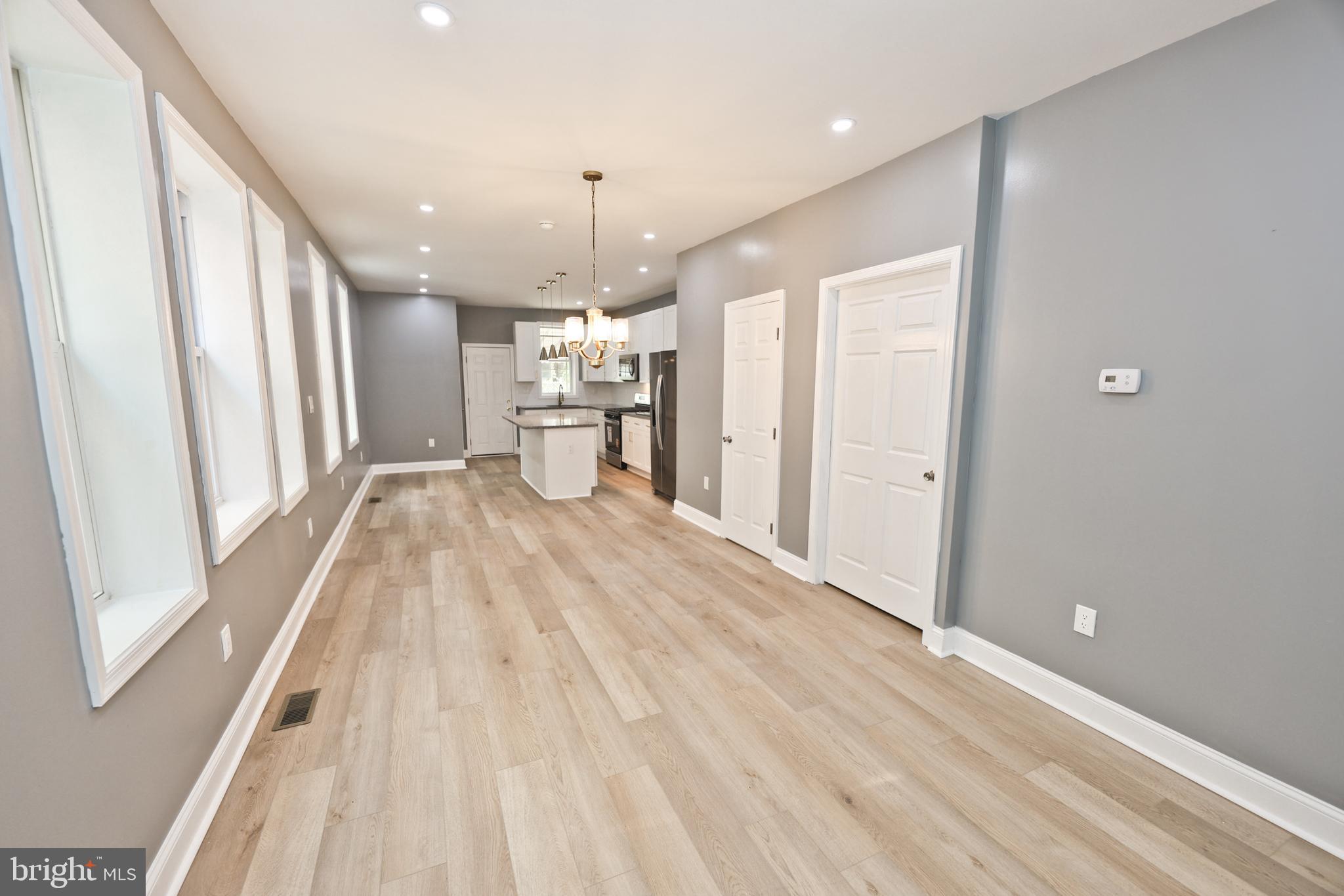 UNIVERSITY CITY - Residential