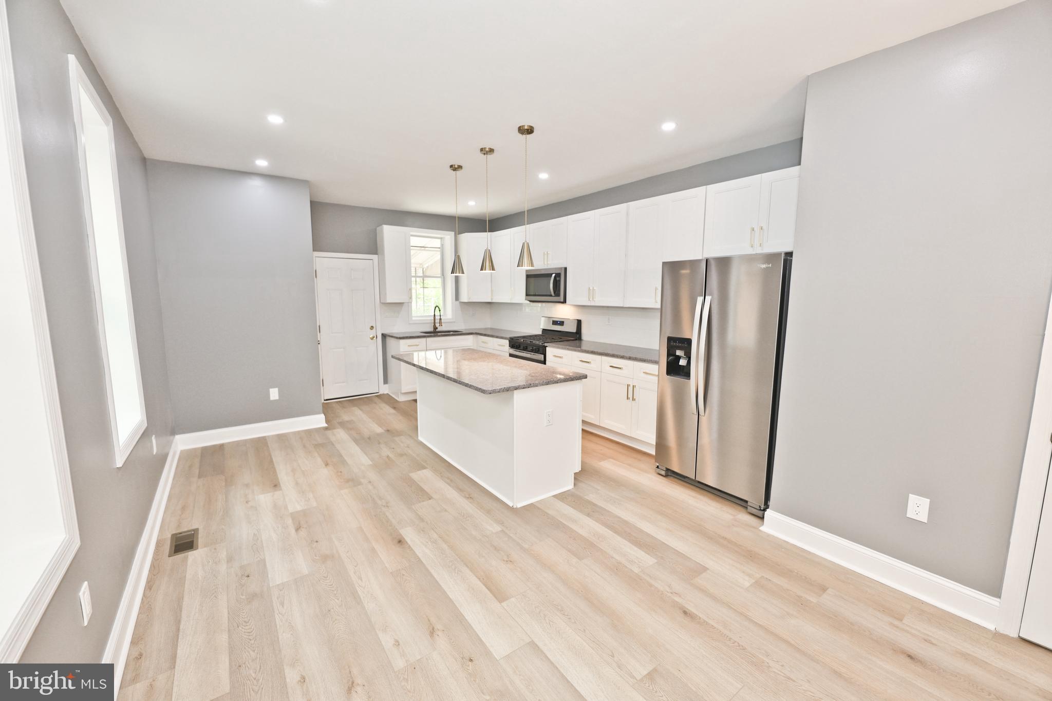 UNIVERSITY CITY - Residential