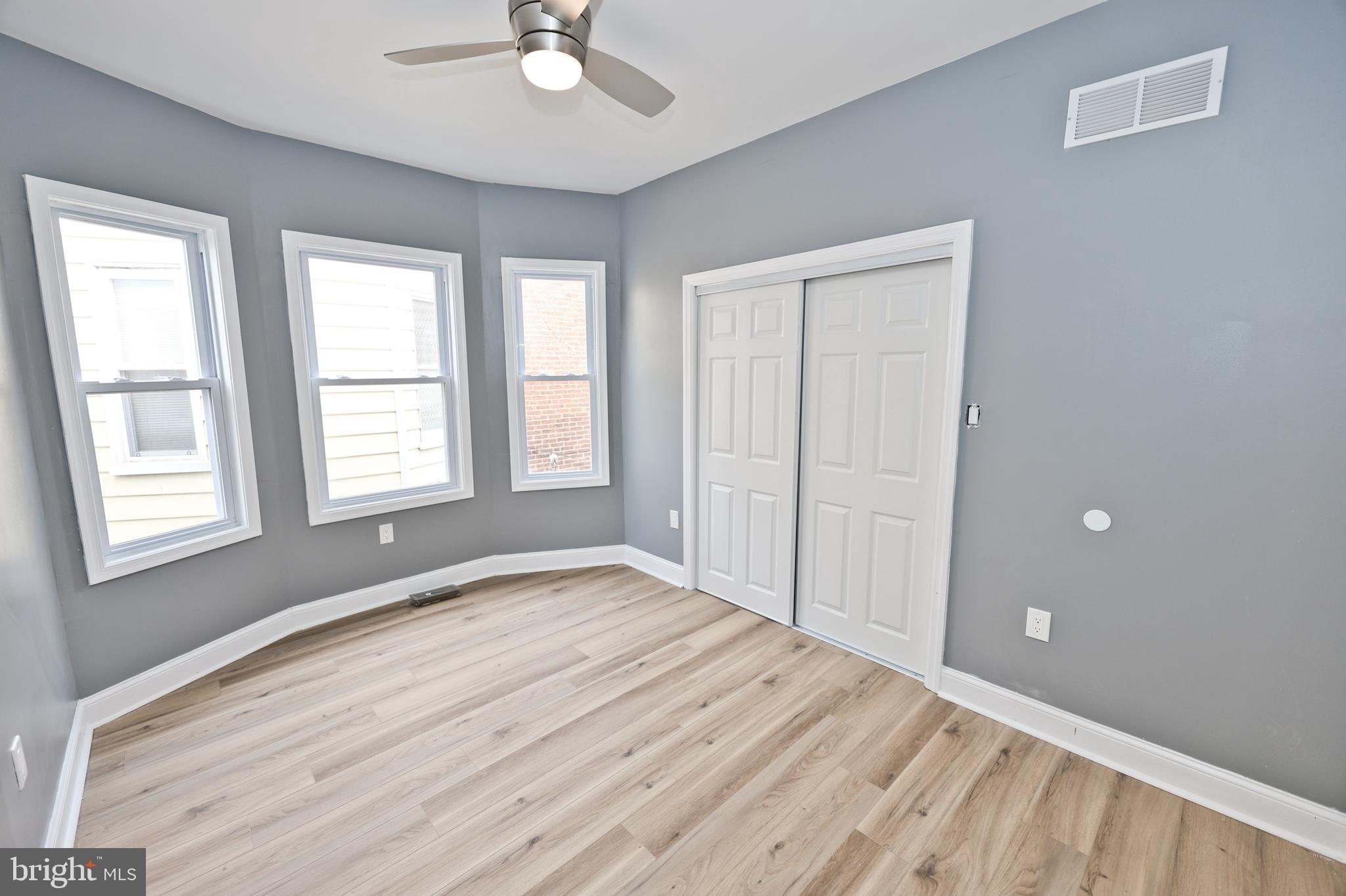 UNIVERSITY CITY - Residential