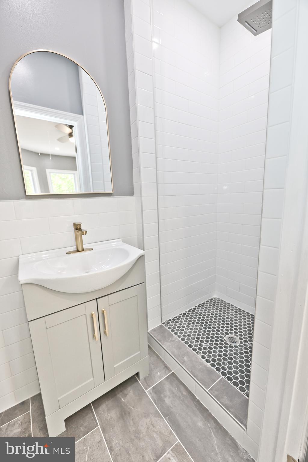 UNIVERSITY CITY - Residential