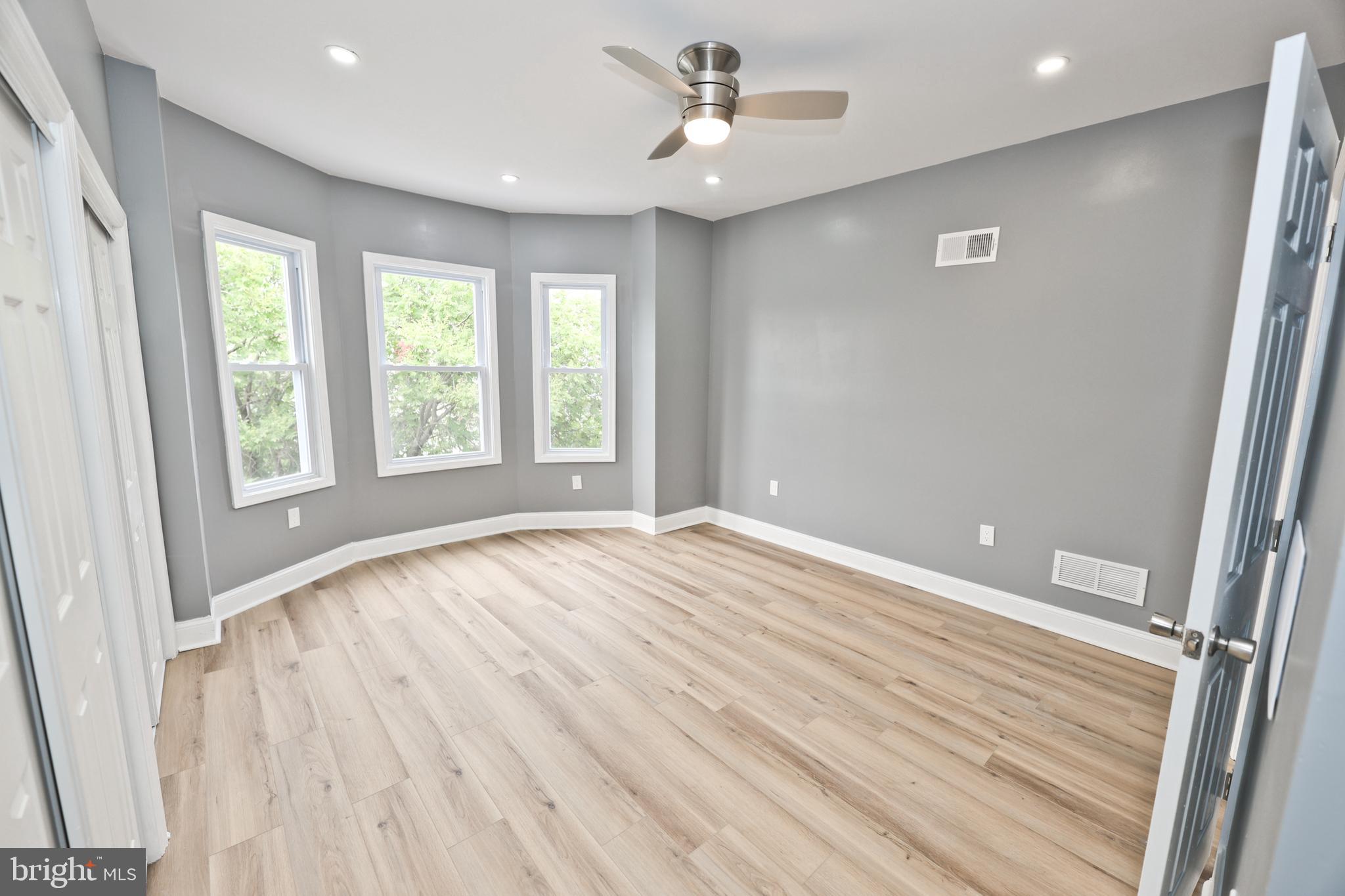 UNIVERSITY CITY - Residential