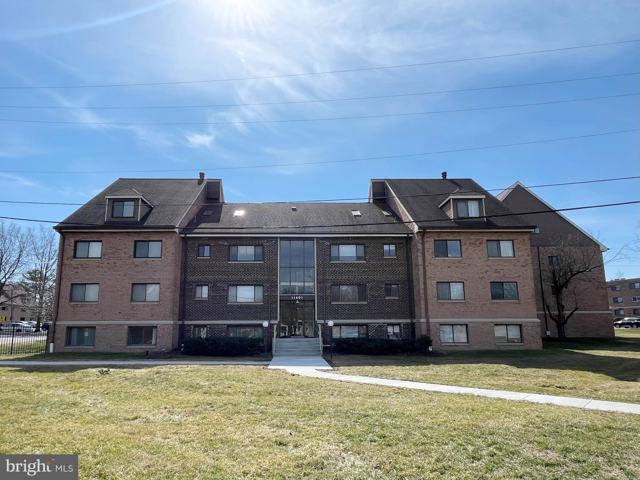 Charming & Convenient 2-Bedroom Condo in the Heart of Wheaton!
Don't miss this incredible value! This cute and cozy 2-bedroom condo offers unmatched convenience in the heart of Wheaton, just a short walk to the Wheaton Metro Station, Westfield Mall, and a variety of shopping, dining, and entertainment options.
Step inside to find a spacious living room filled with natural light, an updated kitchen to make meal prep a breeze. Both bedrooms are generously sized, each featuring a walk-in closet for ample storage.
Enjoy the perks of a well-maintained community with a secured front entrance, an automated call system for guest access, and a pet-friendly policy. The condo fee covers gas/heat, water/sewer, regular pest control, and more! Parking is a breeze with two resident permits and two guest passes, plus plenty of off-street parking.
This condo offers the perfect blend of comfort, affordability, and unbeatable location. Whether you're a first-time buyer, downsizing, or looking for an investment property, this home is a must-see!
📍 Schedule your tour today!