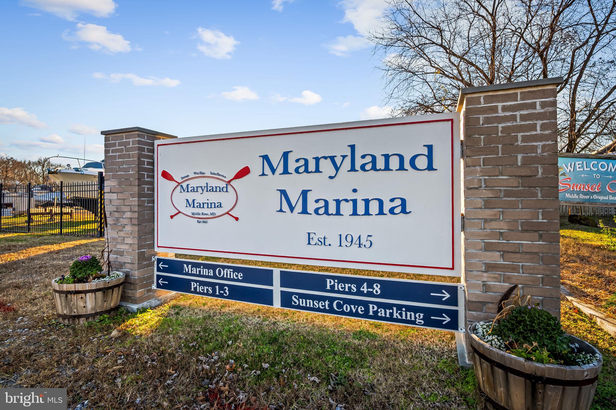 SENECA GARDENS - Residential