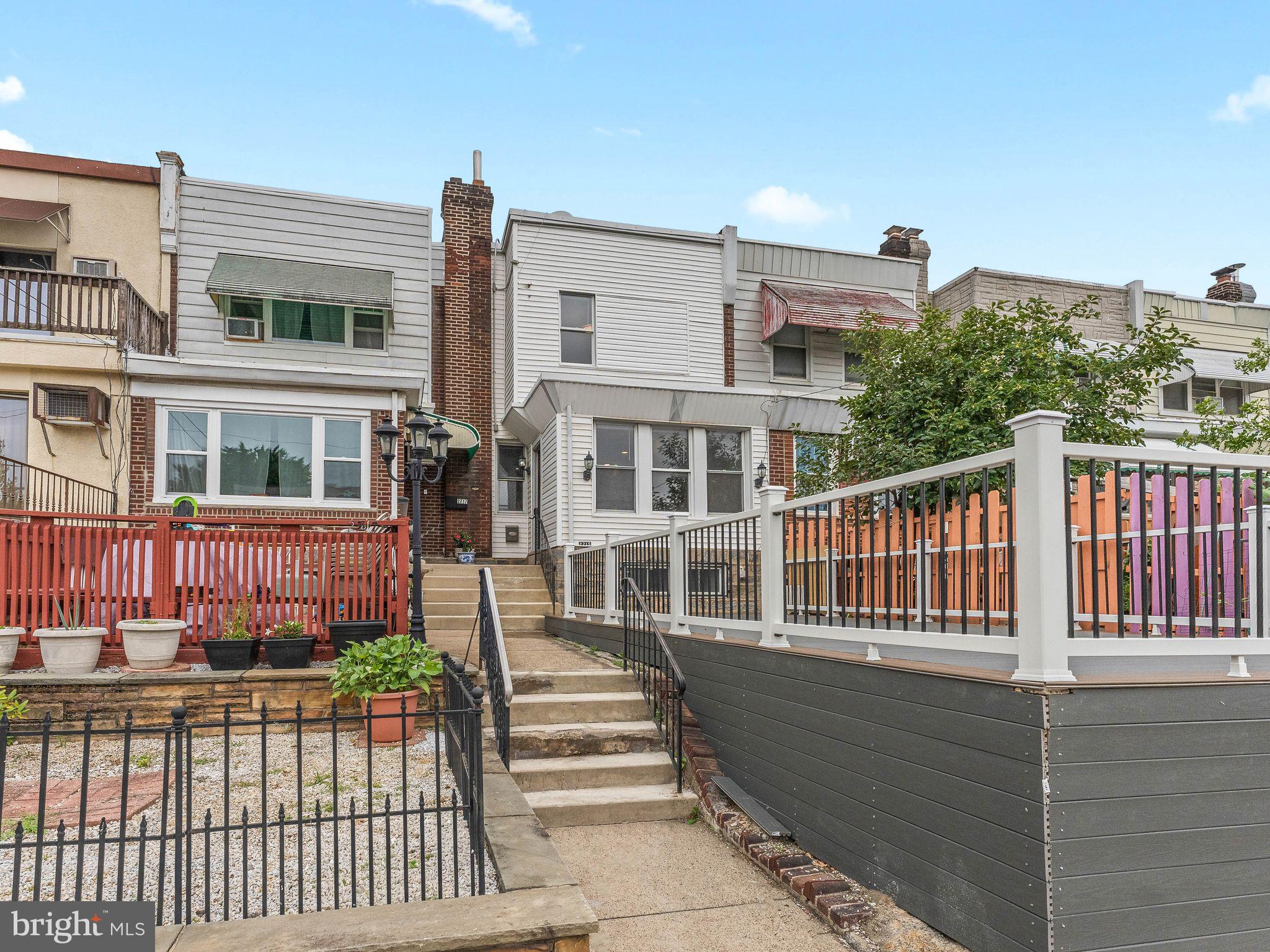2715 SNYDER AVENUE