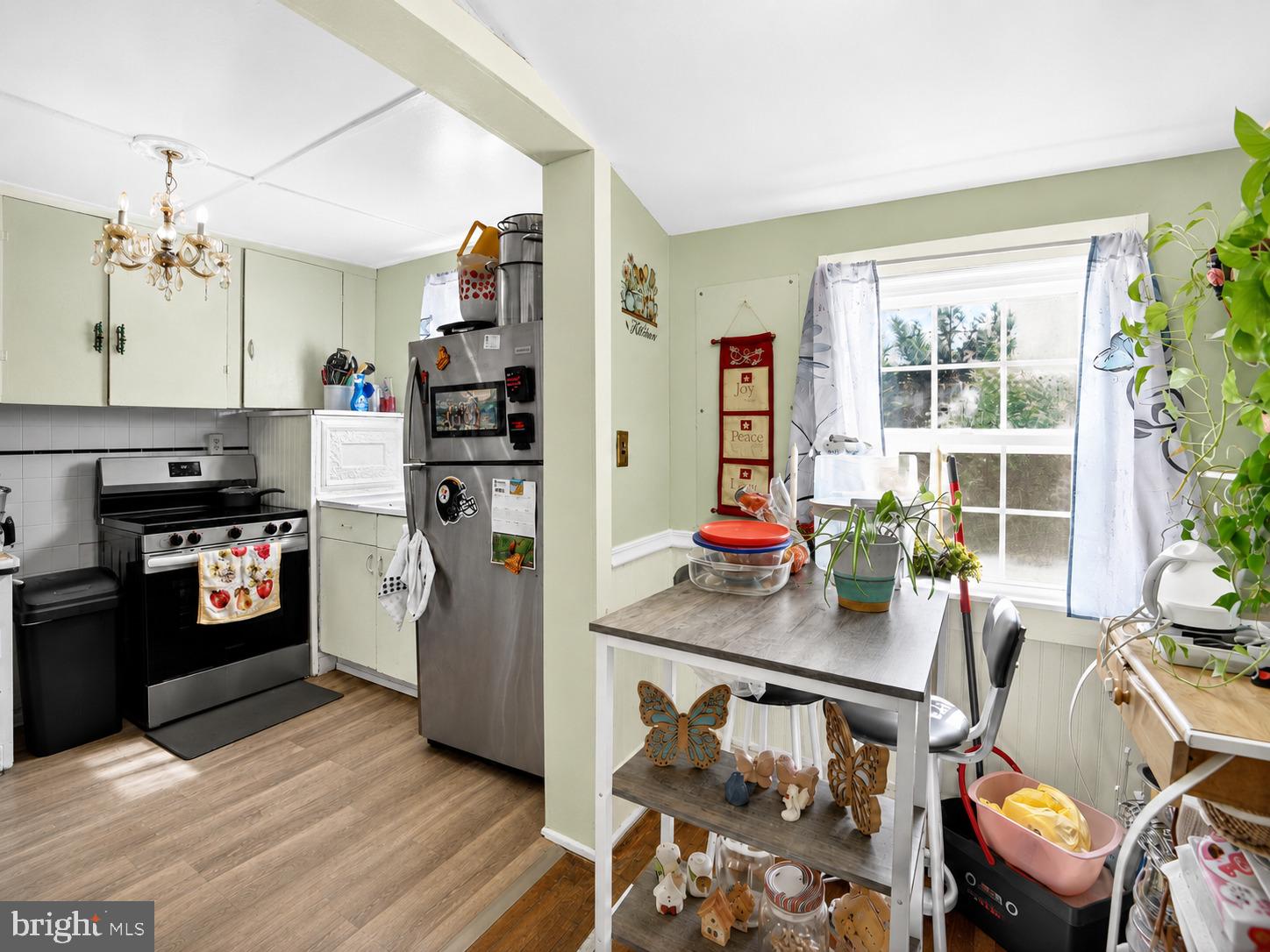 103 SEABOARD AVENUE