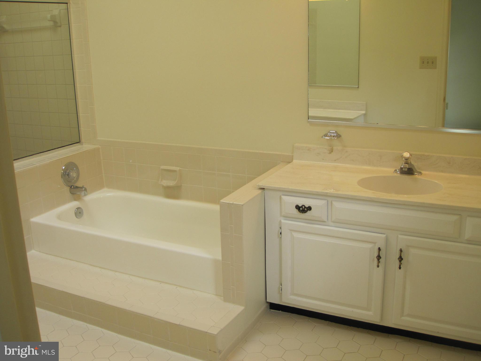 KINGSTOWNE - Residential