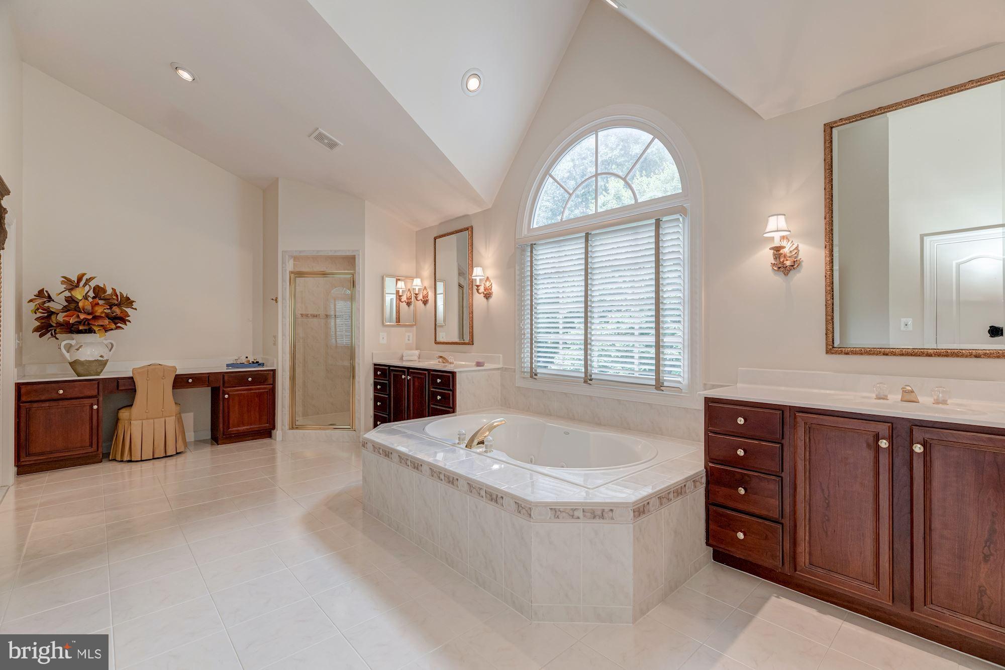 WINDSONG - Residential