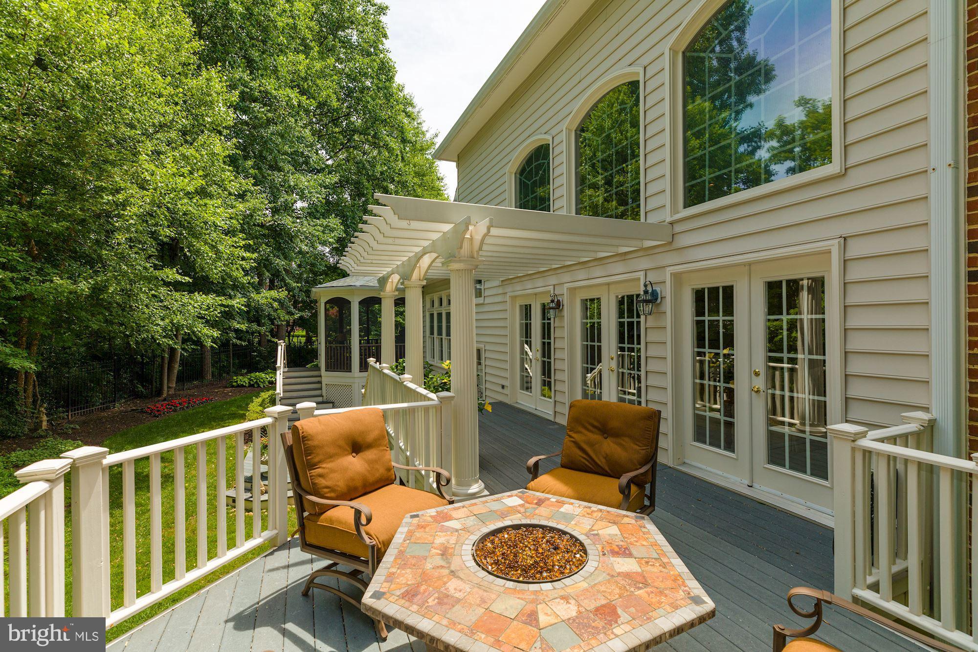 WINDSONG - Residential