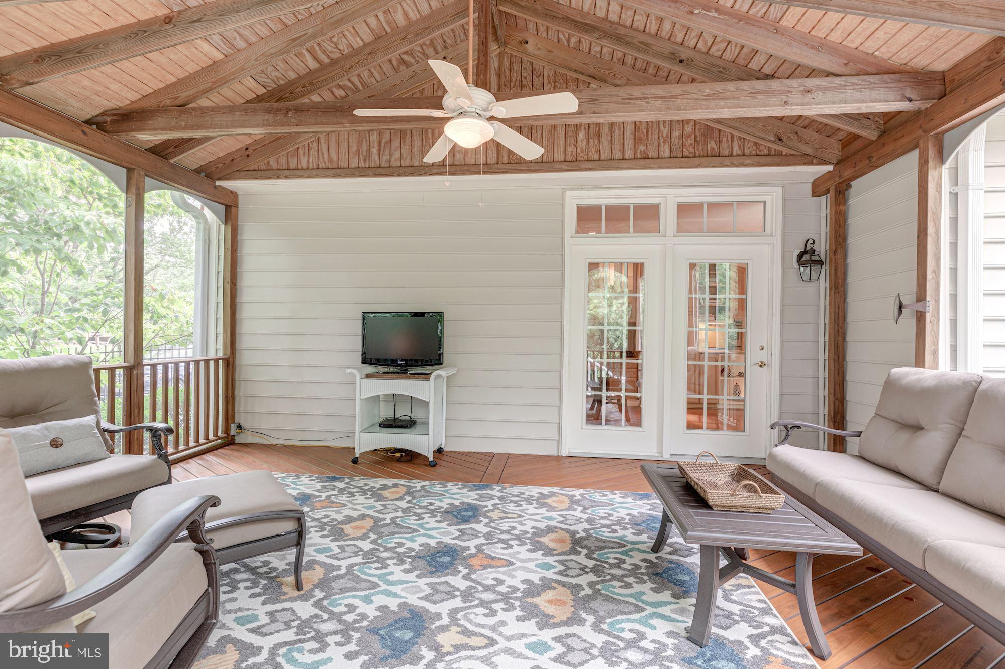 WINDSONG - Residential