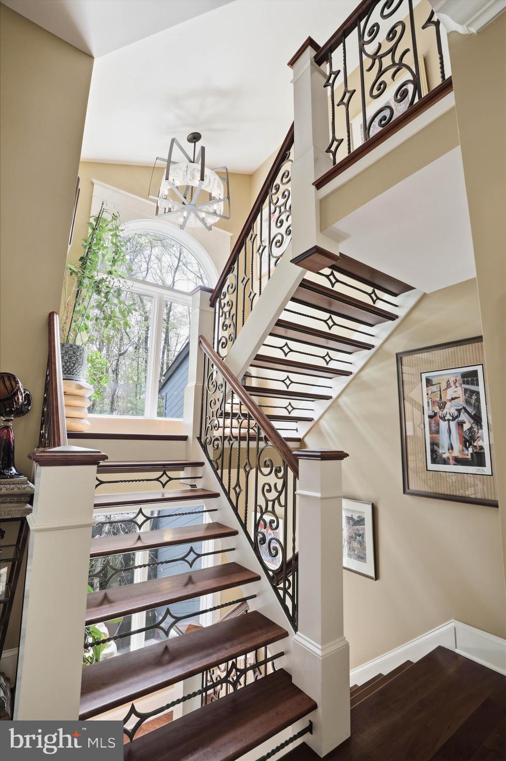 KISSEL HILL - Residential
