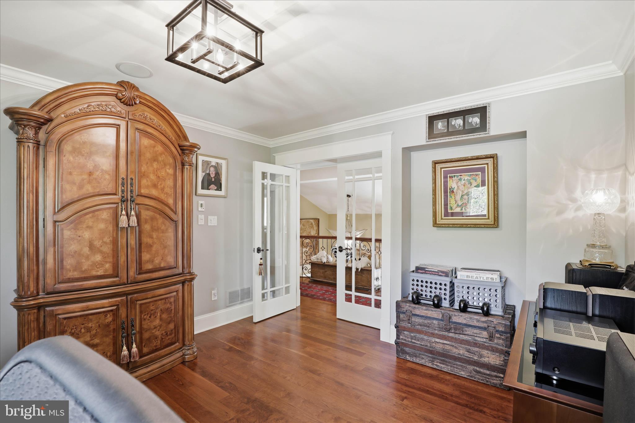 KISSEL HILL - Residential