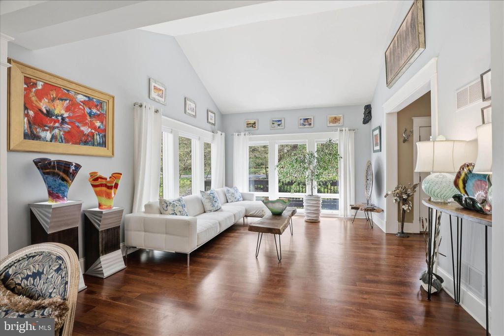 Photo of 137 E Woods Drive, LITITZ, PA 17543 (MLS # PALA2086222)