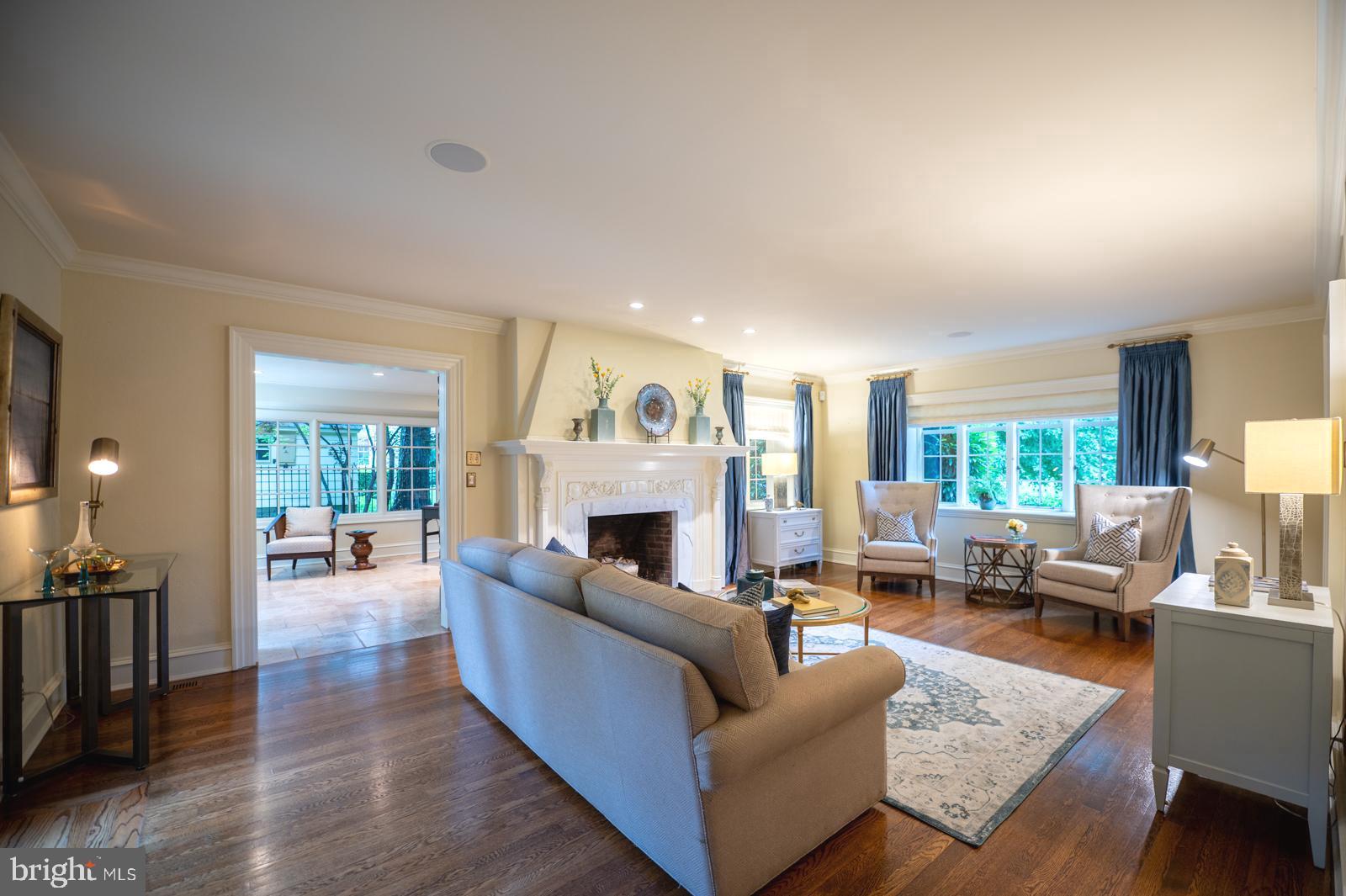 ASHWOOD MANOR - Residential