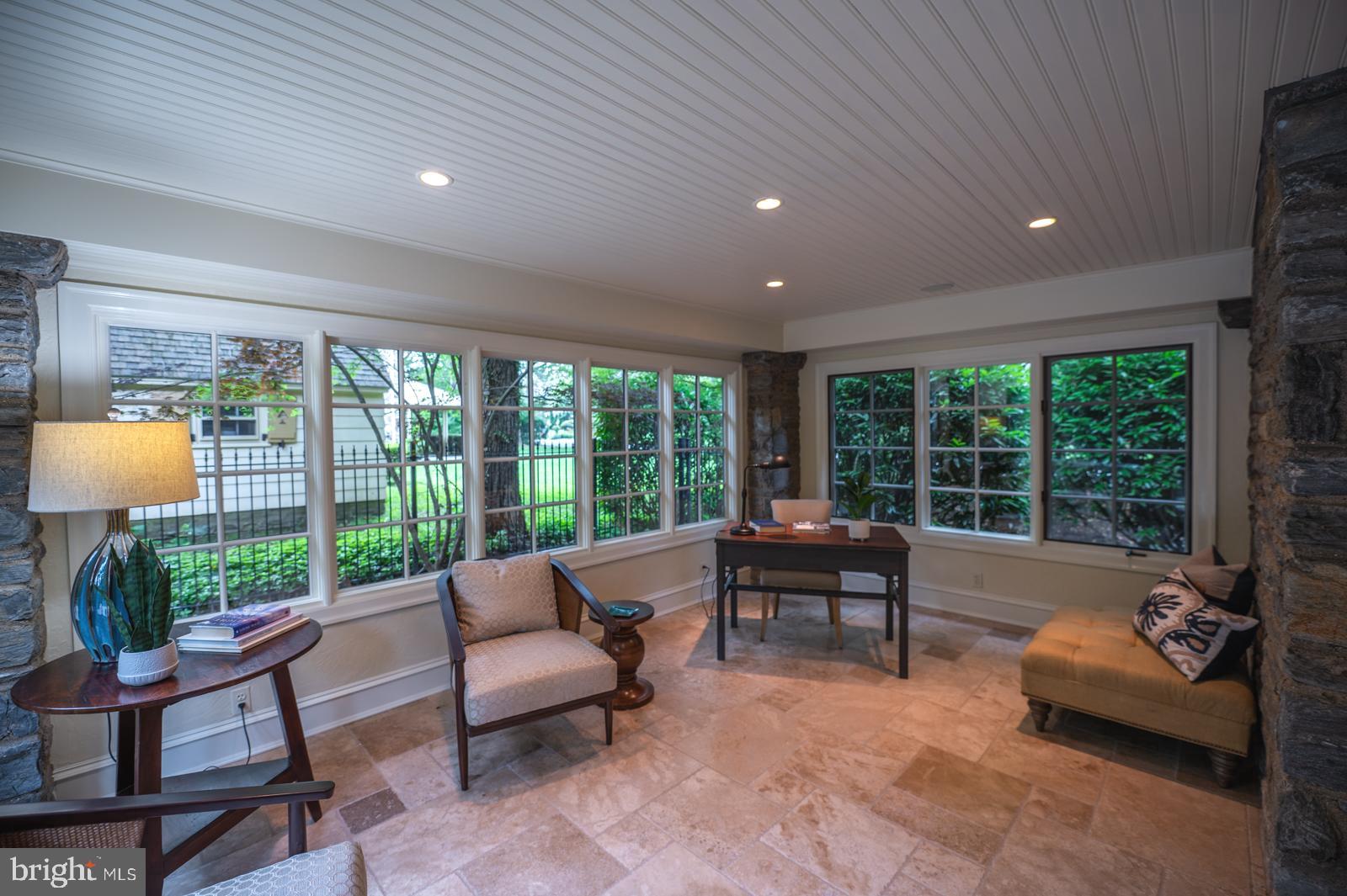 ASHWOOD MANOR - Residential