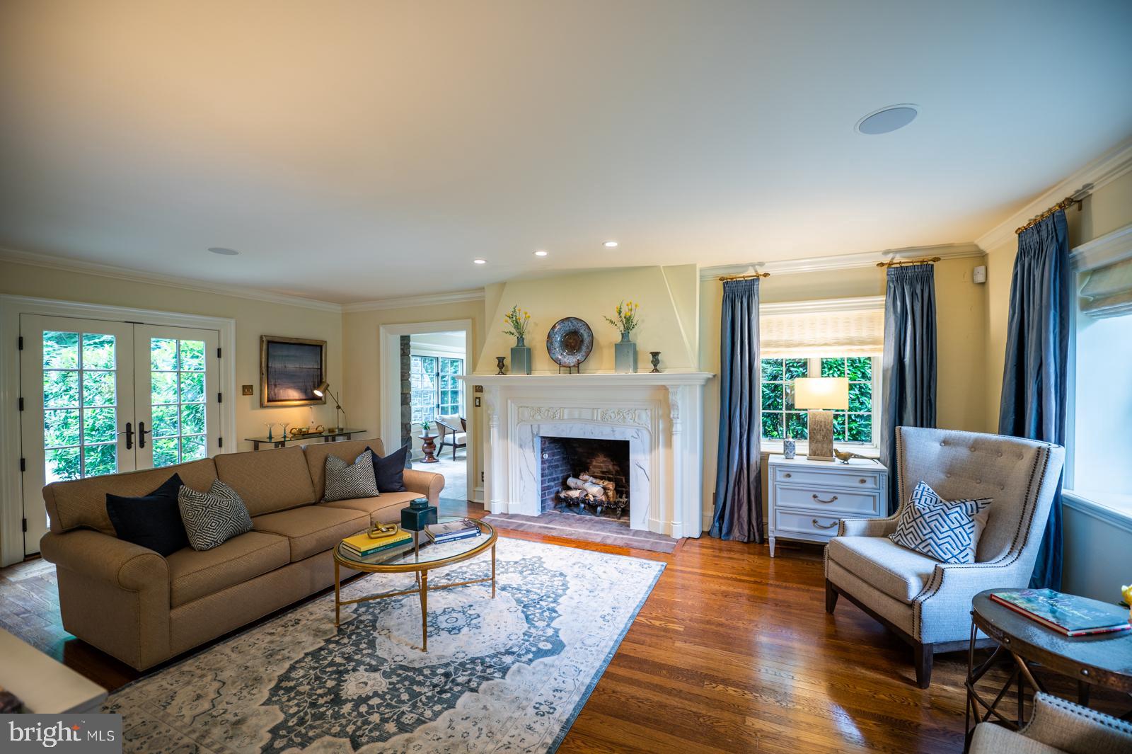 ASHWOOD MANOR - Residential