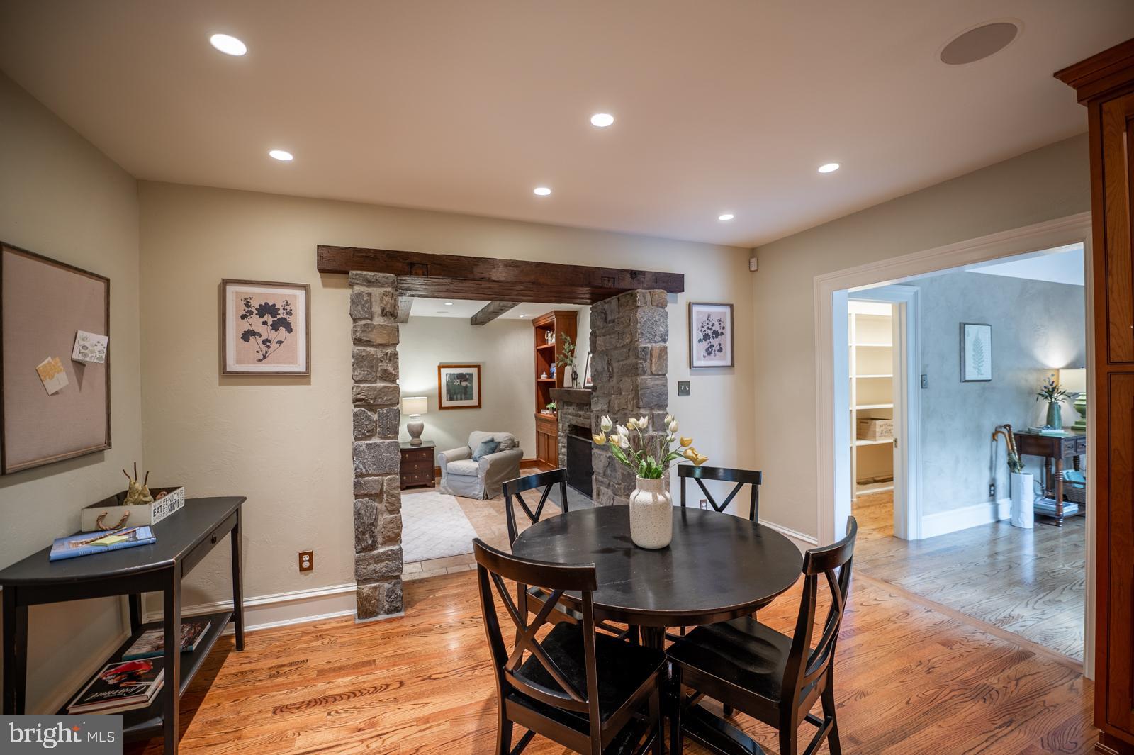 ASHWOOD MANOR - Residential