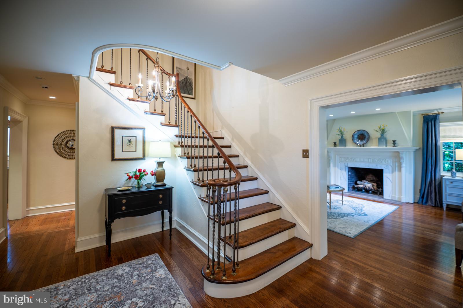 ASHWOOD MANOR - Residential