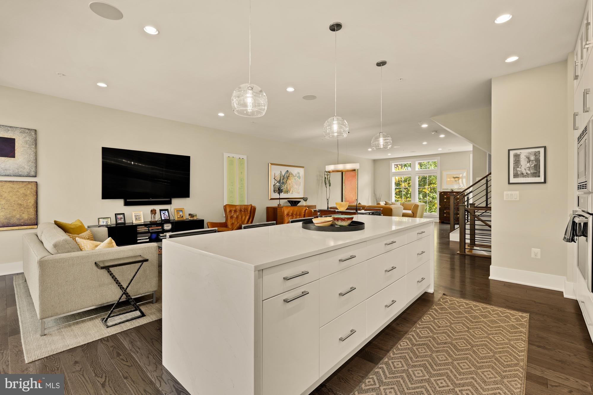 CHEVY CHASE - Residential