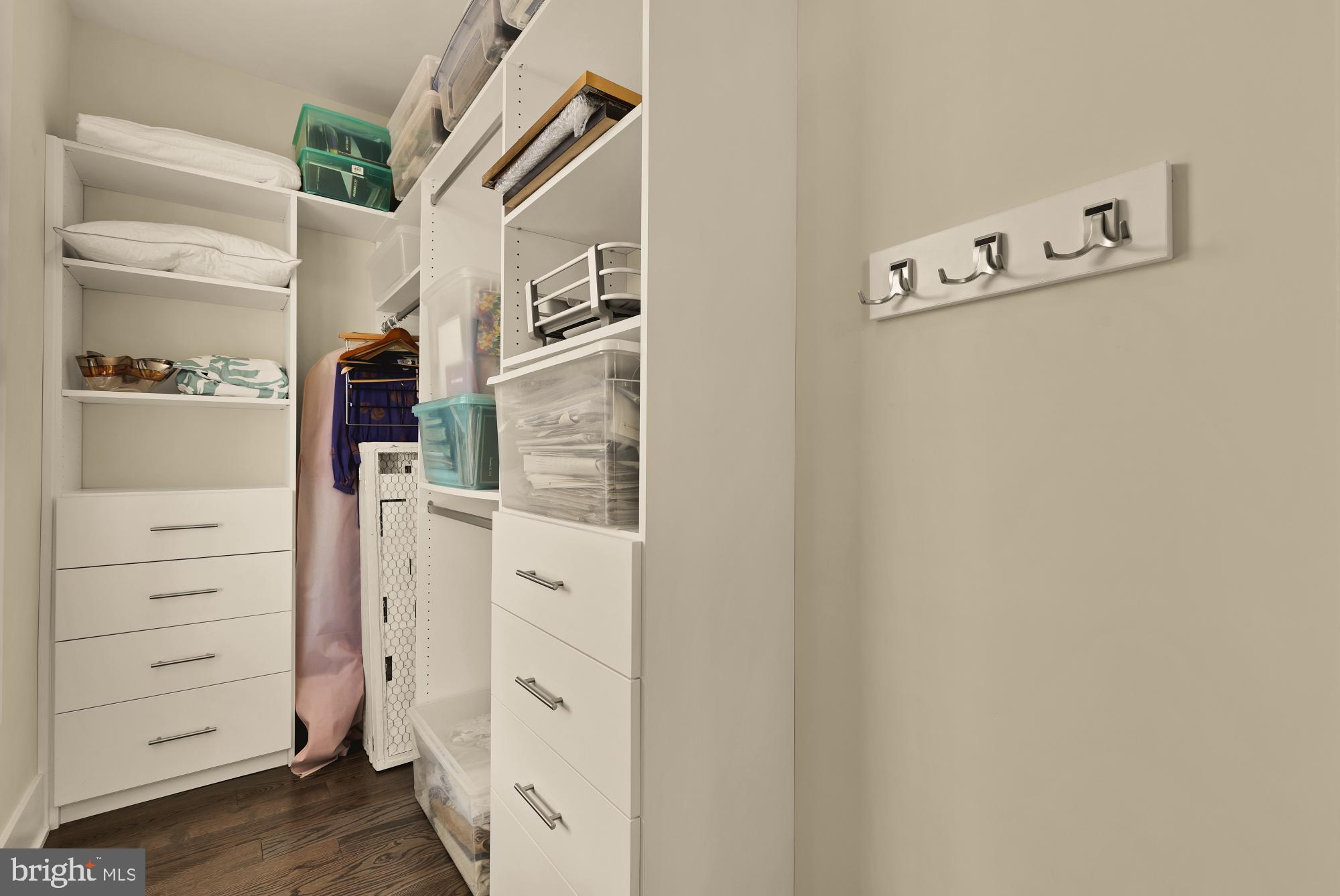 CHEVY CHASE - Residential