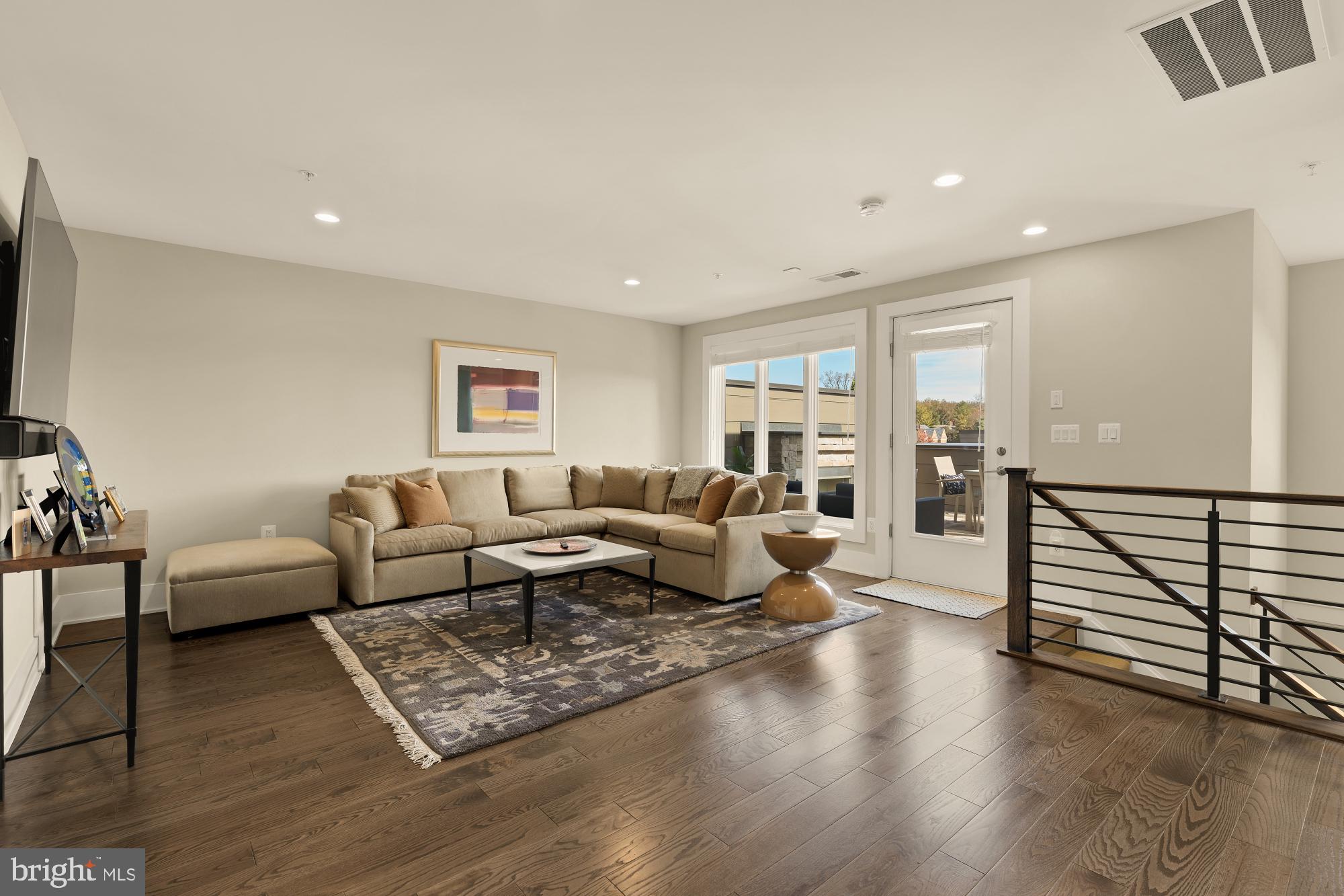 CHEVY CHASE - Residential