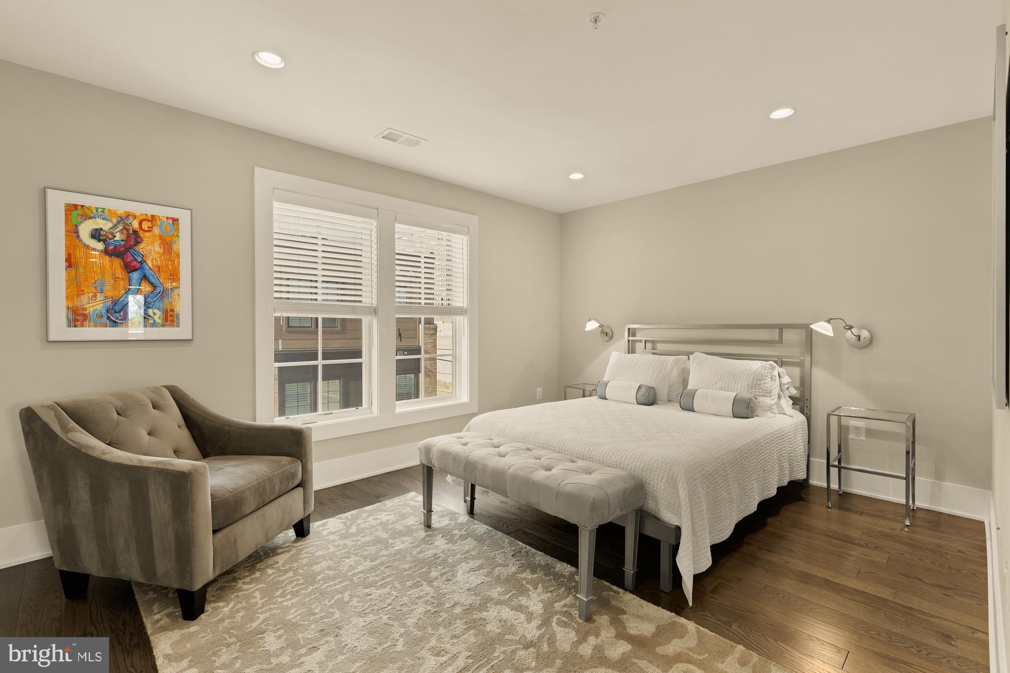 CHEVY CHASE - Residential