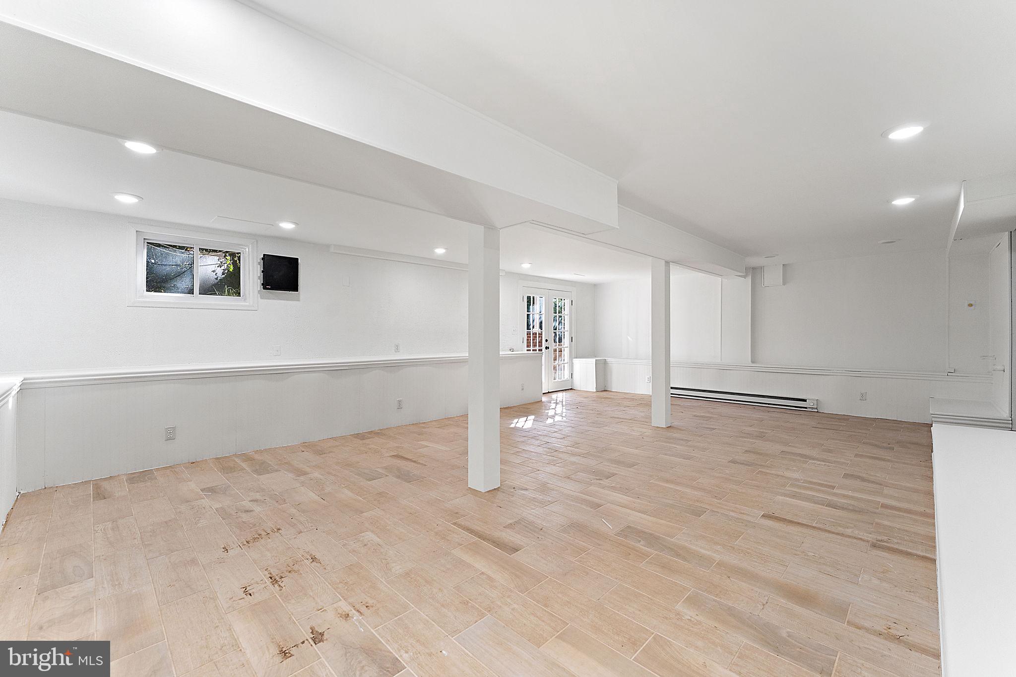 BROAD RUN - Residential