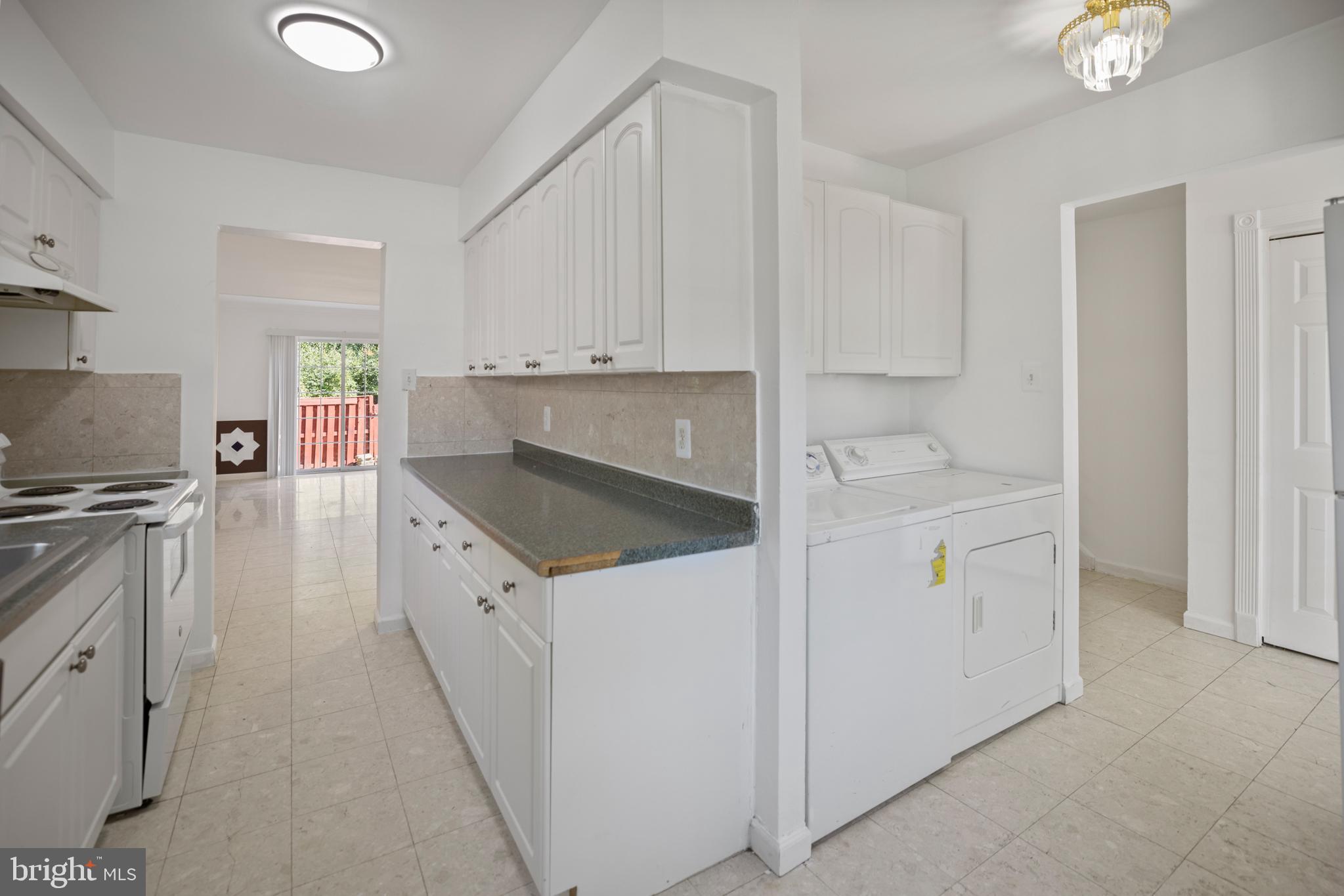 DALE CITY - Residential