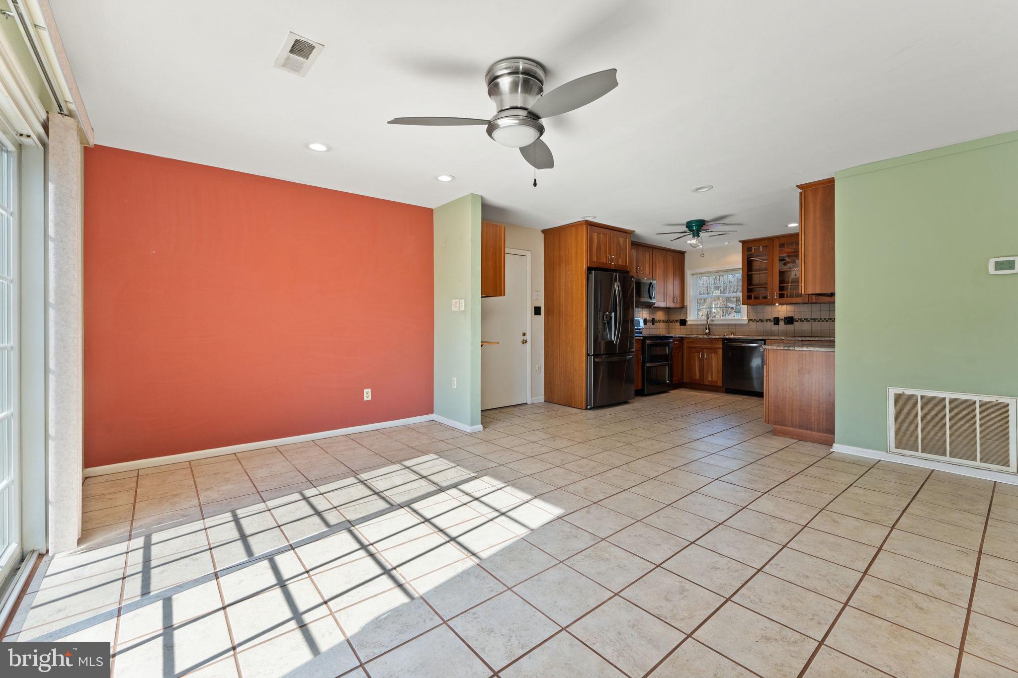 WARRENTON LAKES - Residential