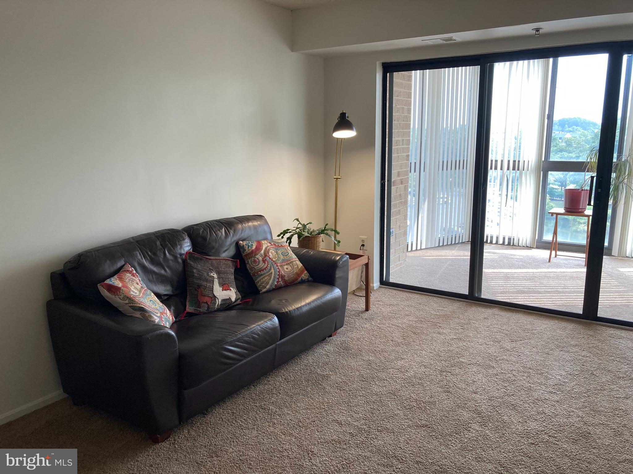 LEISURE WORLD - Residential