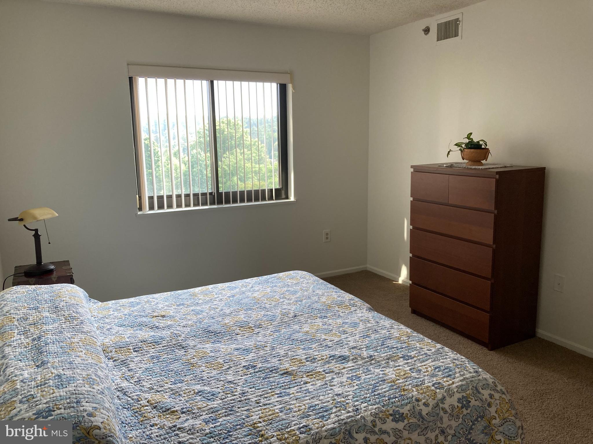 LEISURE WORLD - Residential