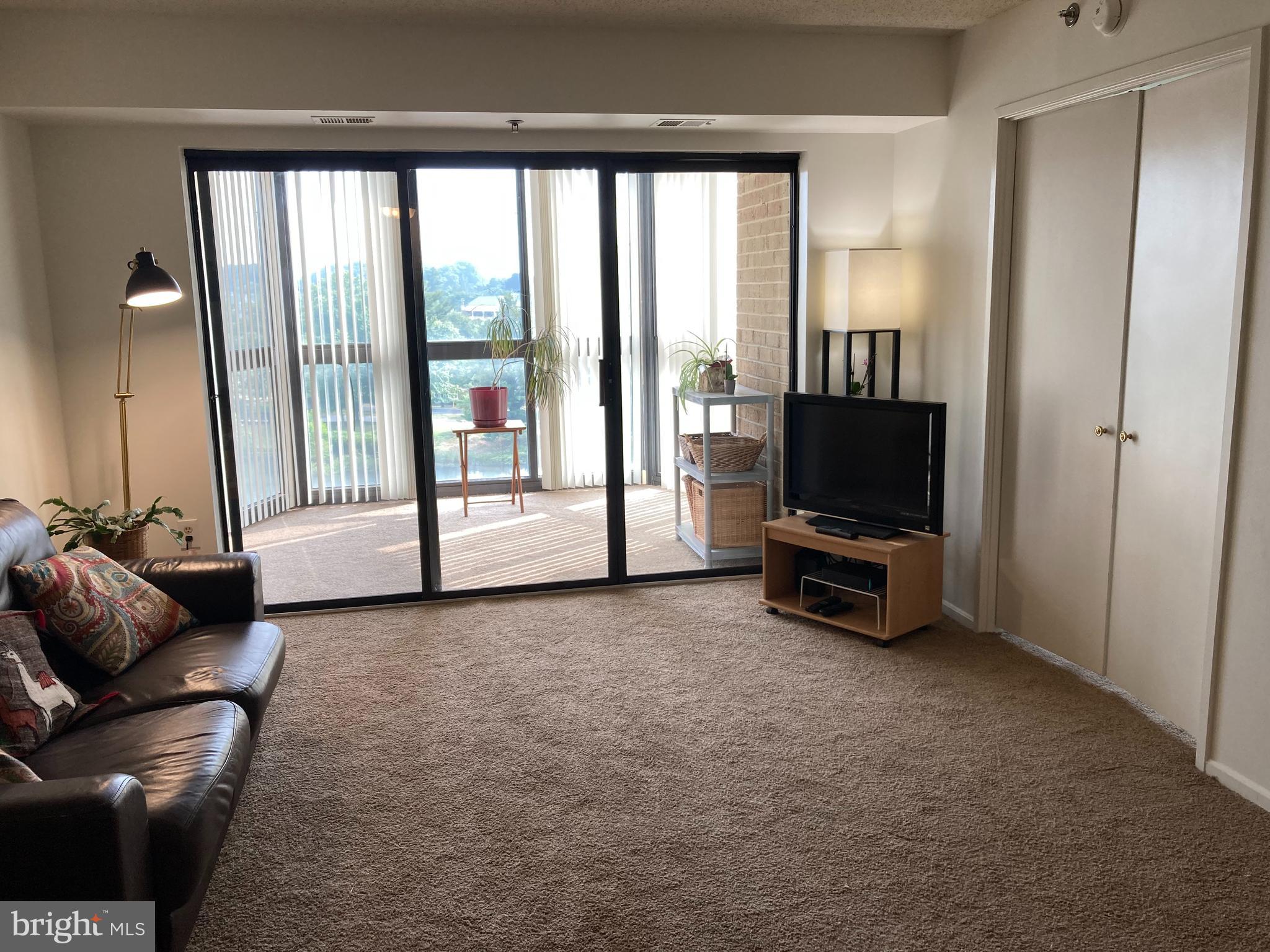 LEISURE WORLD - Residential