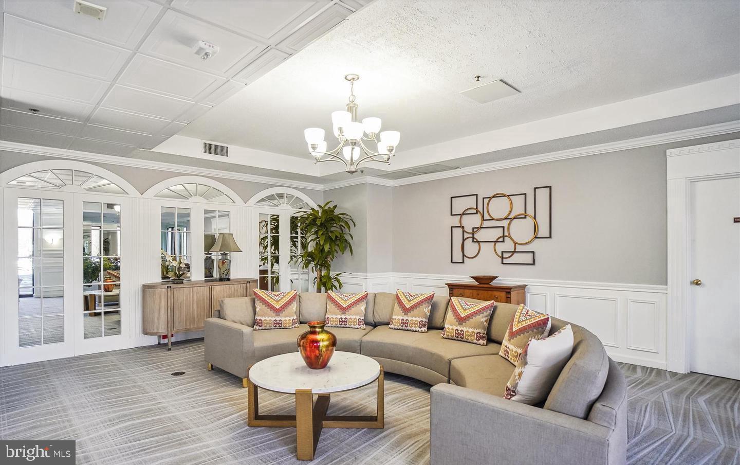 LEISURE WORLD - Residential