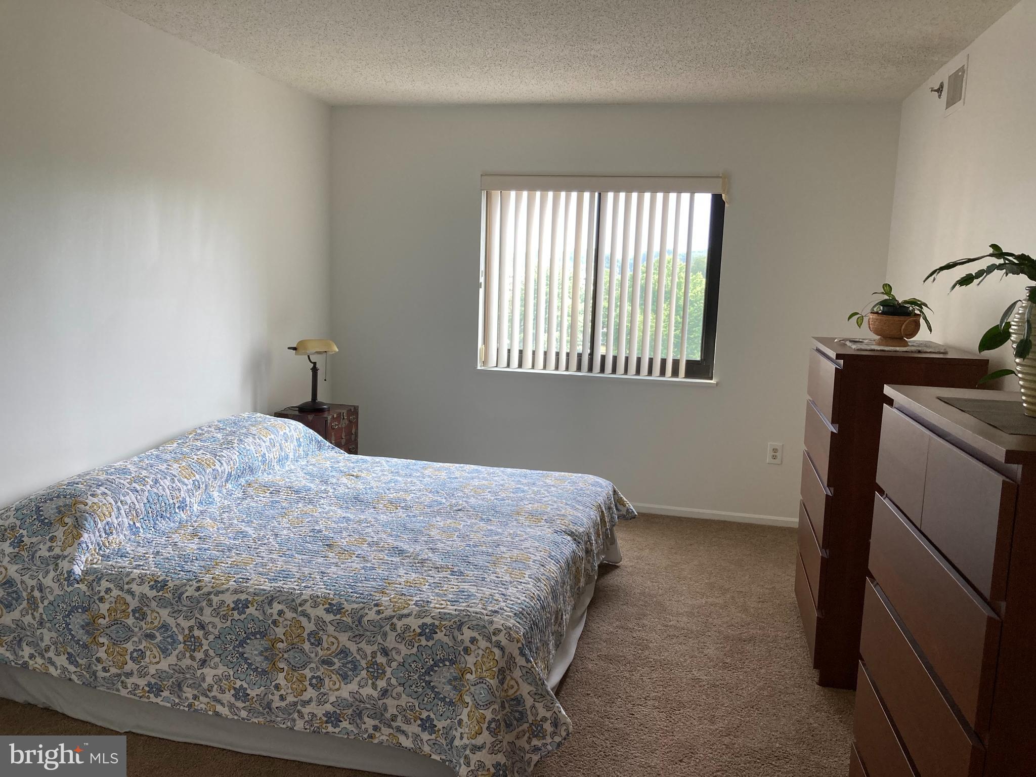 LEISURE WORLD - Residential