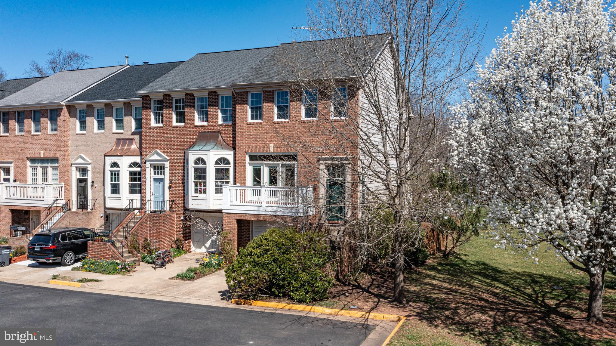 POTOMAC LAKES - Residential