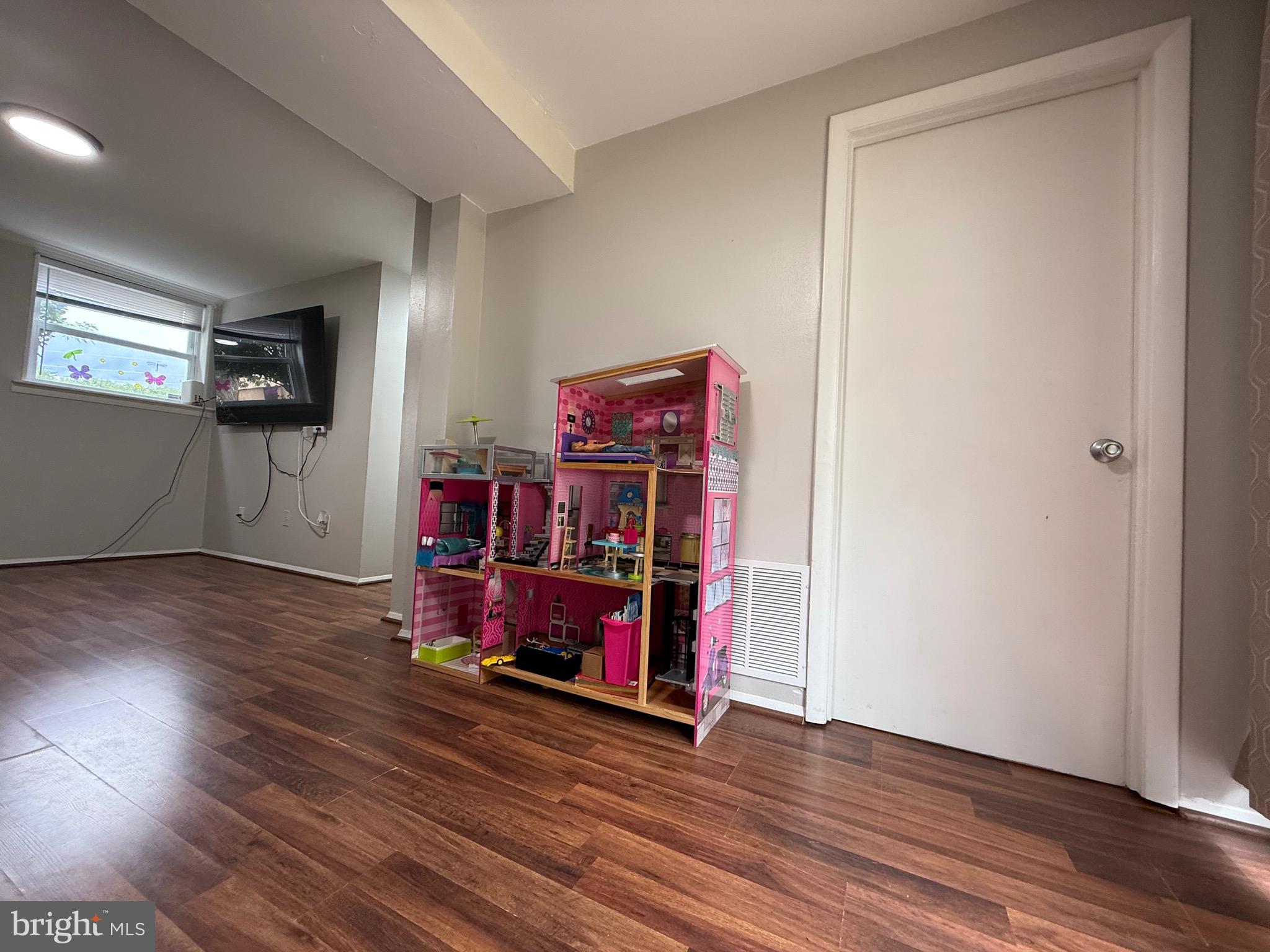 DALE CITY - Residential